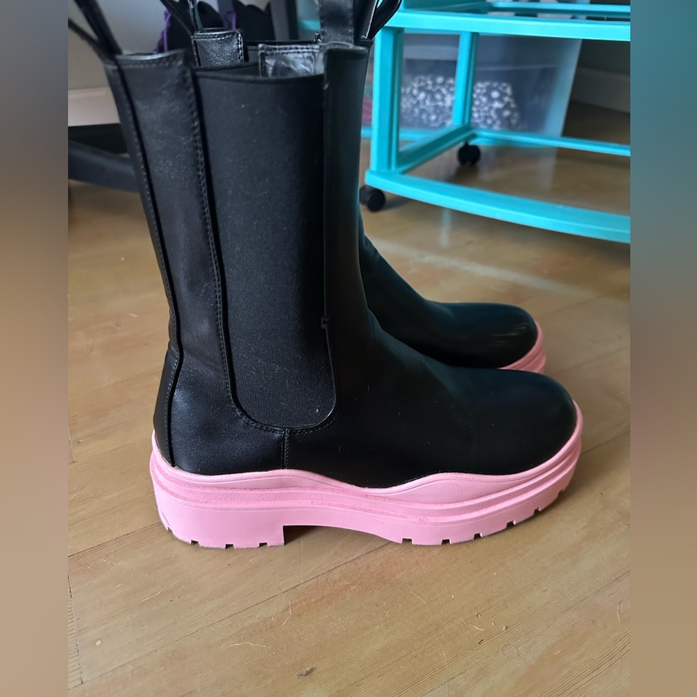 Azalea Wang Boots